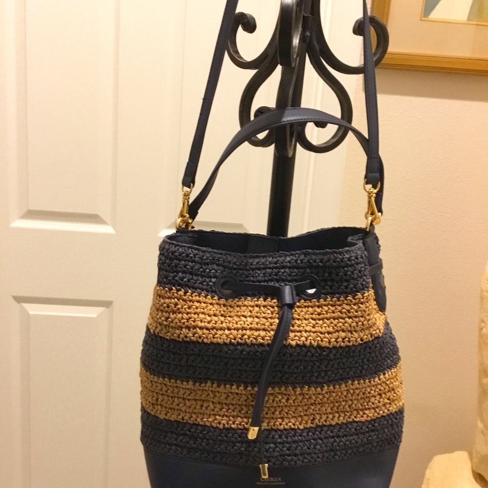 Ralph Lauren Crocheted Shoulder bag Navy/ beige